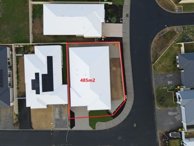 2 Lingard Loop, Usher