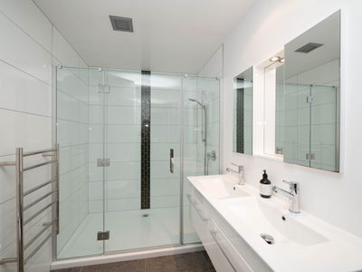 47 / 61 North Road, North East Valley