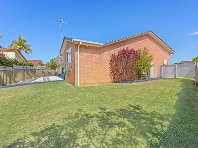 8 Lutea Place, Forster