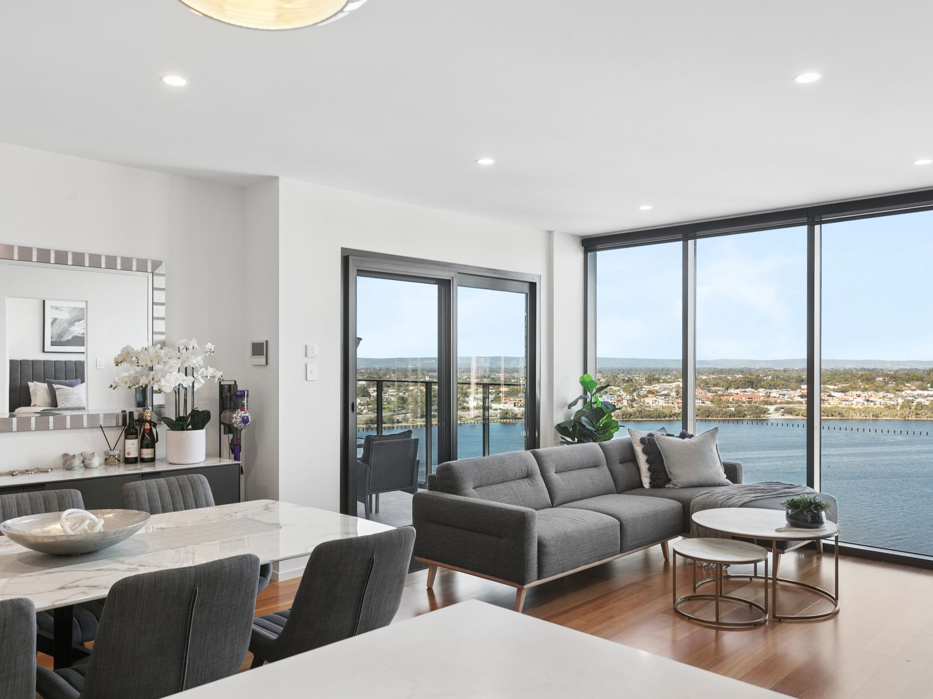 1706 / 908 Canning Highway, Applecross