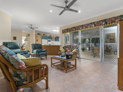 10 Club Court, Tewantin