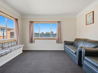 33 South Street, George Town