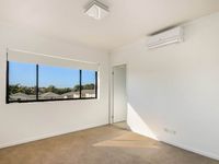 201 / 9 Le geyt Street, Windsor
