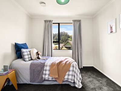 12 Salisbury Road, Bradford