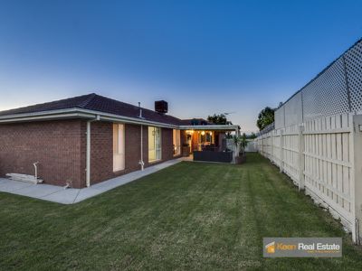 1 Strabane Way, Hampton Park