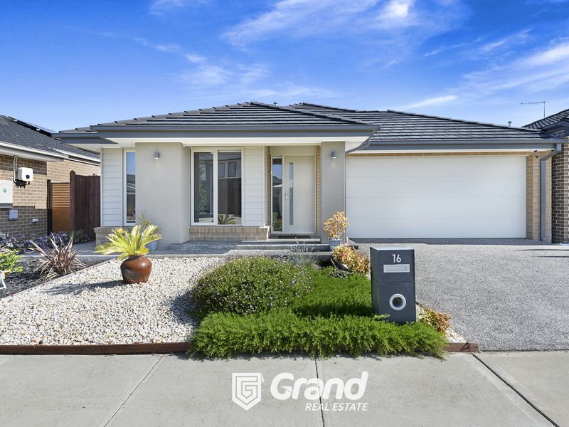 16 Maverick Crescent, Clyde North