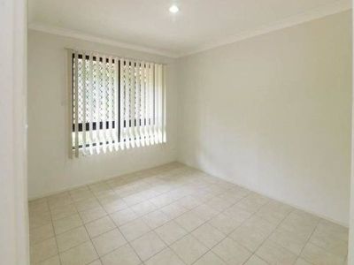 3 / 8 Shareece Court, Crestmead