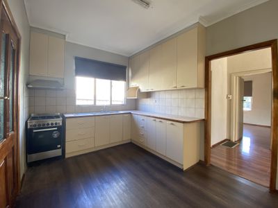 1 / 4 Margot Street, Chadstone