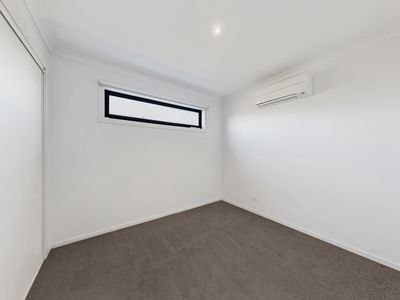 19 Flemington Rise, Officer