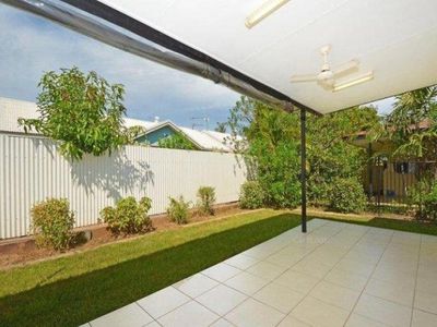 4 / 6 Wright Crescent, Gray