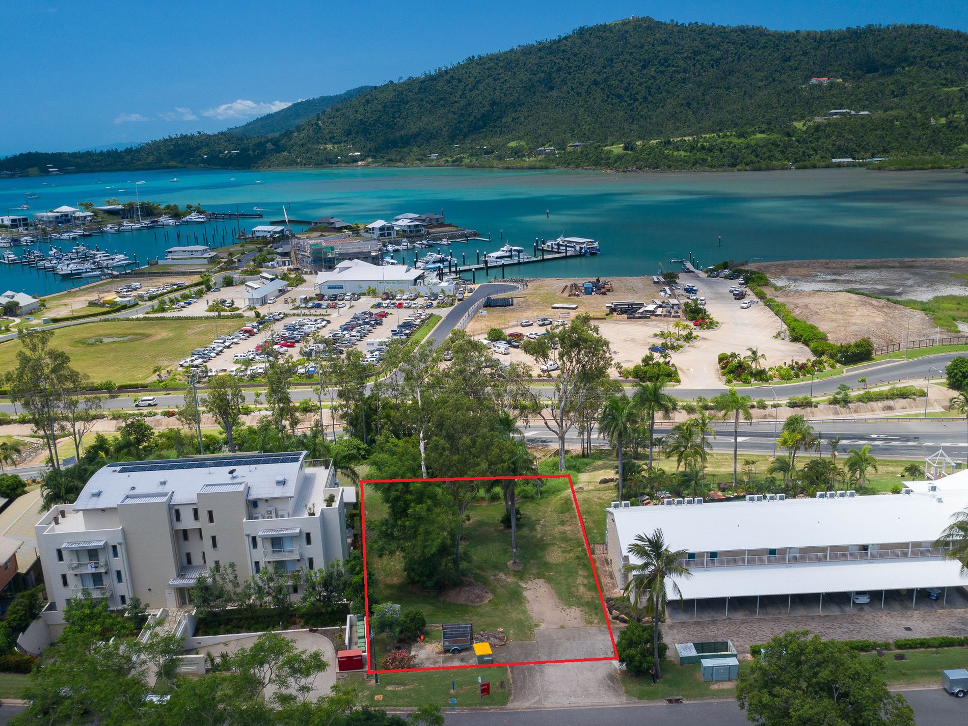 2 Hermitage Drive, Airlie Beach