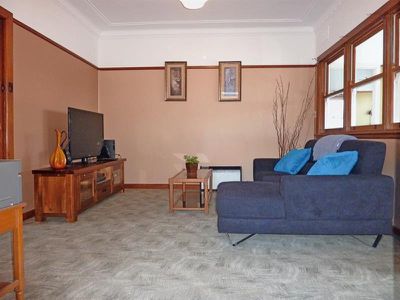 94 Mountview Ave, Narwee