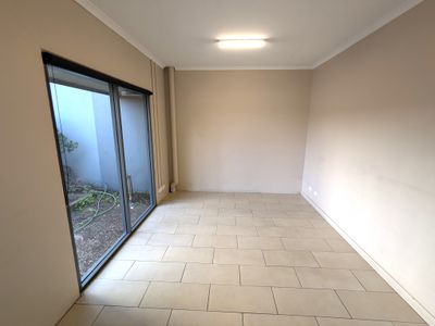 1 / 10 Shepherd Court, North Geelong