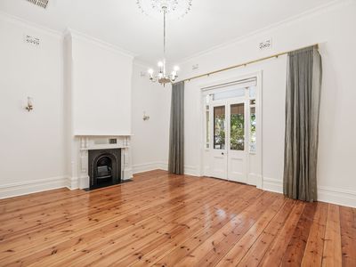 12 Mackinnon Parade, North Adelaide