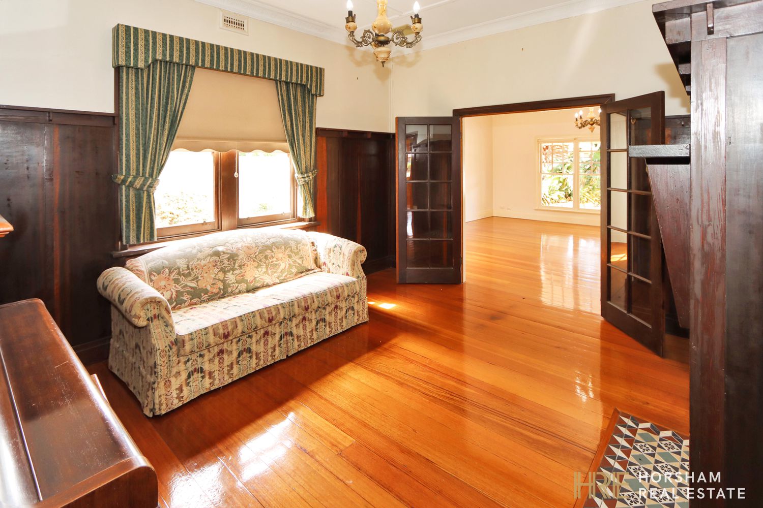 14 Bowden Street, Horsham