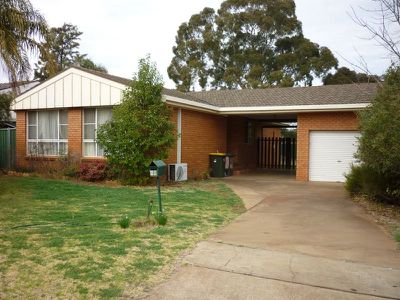 19 Oxley Circle, Dubbo
