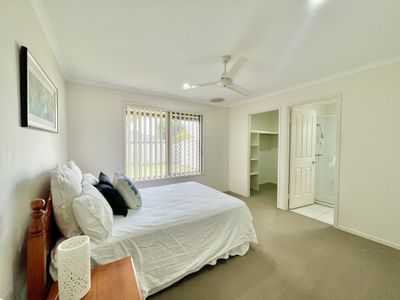 18 Cooks Road, Urraween