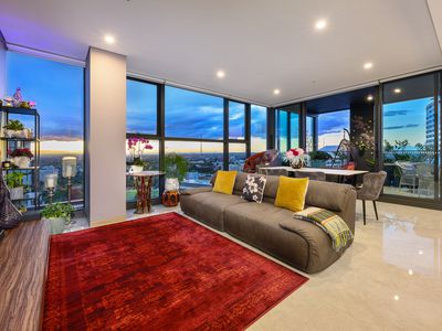 2504 / 88B Christie Street, St Leonards