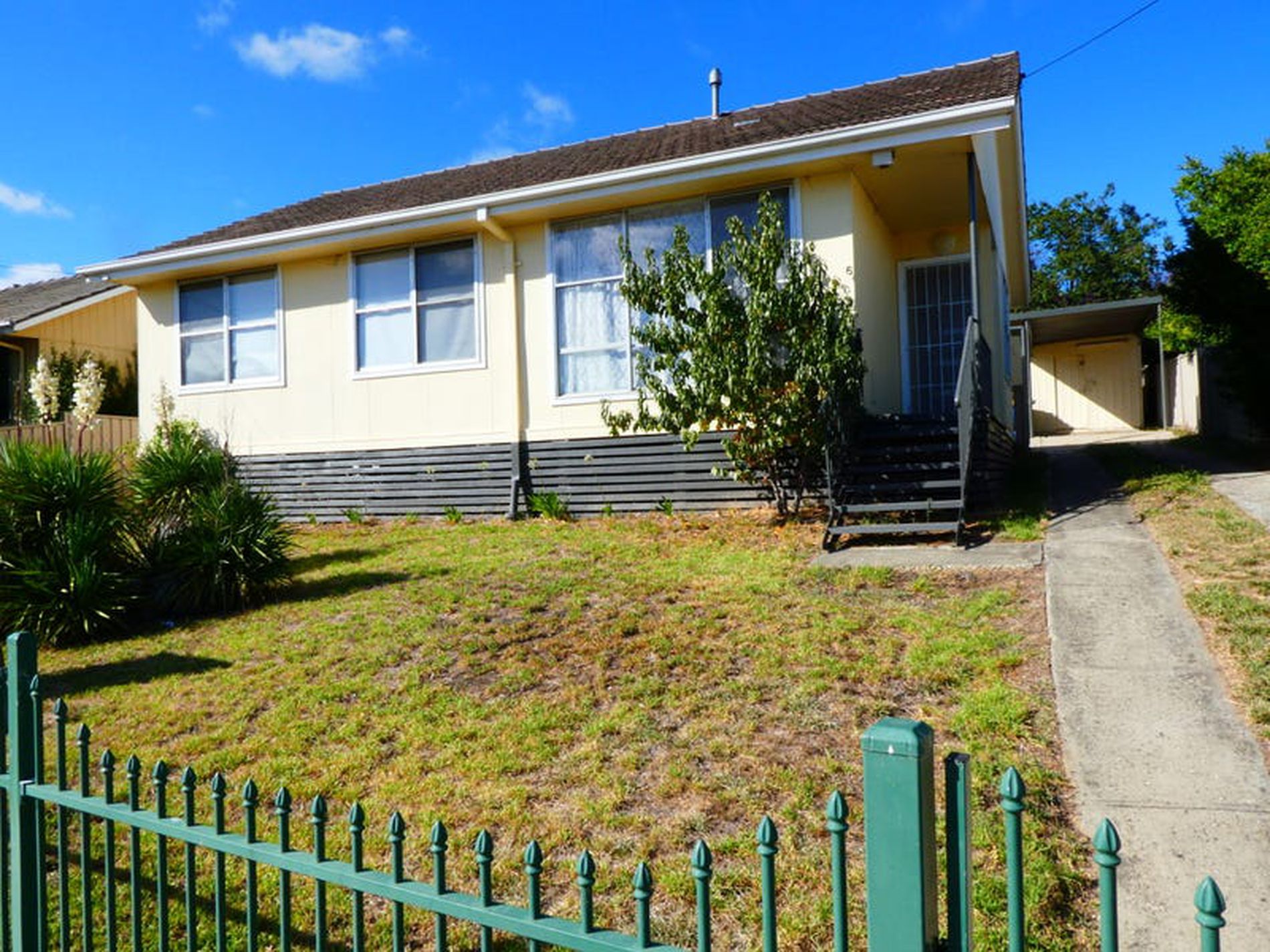 6 Martindale Crescent, Seymour