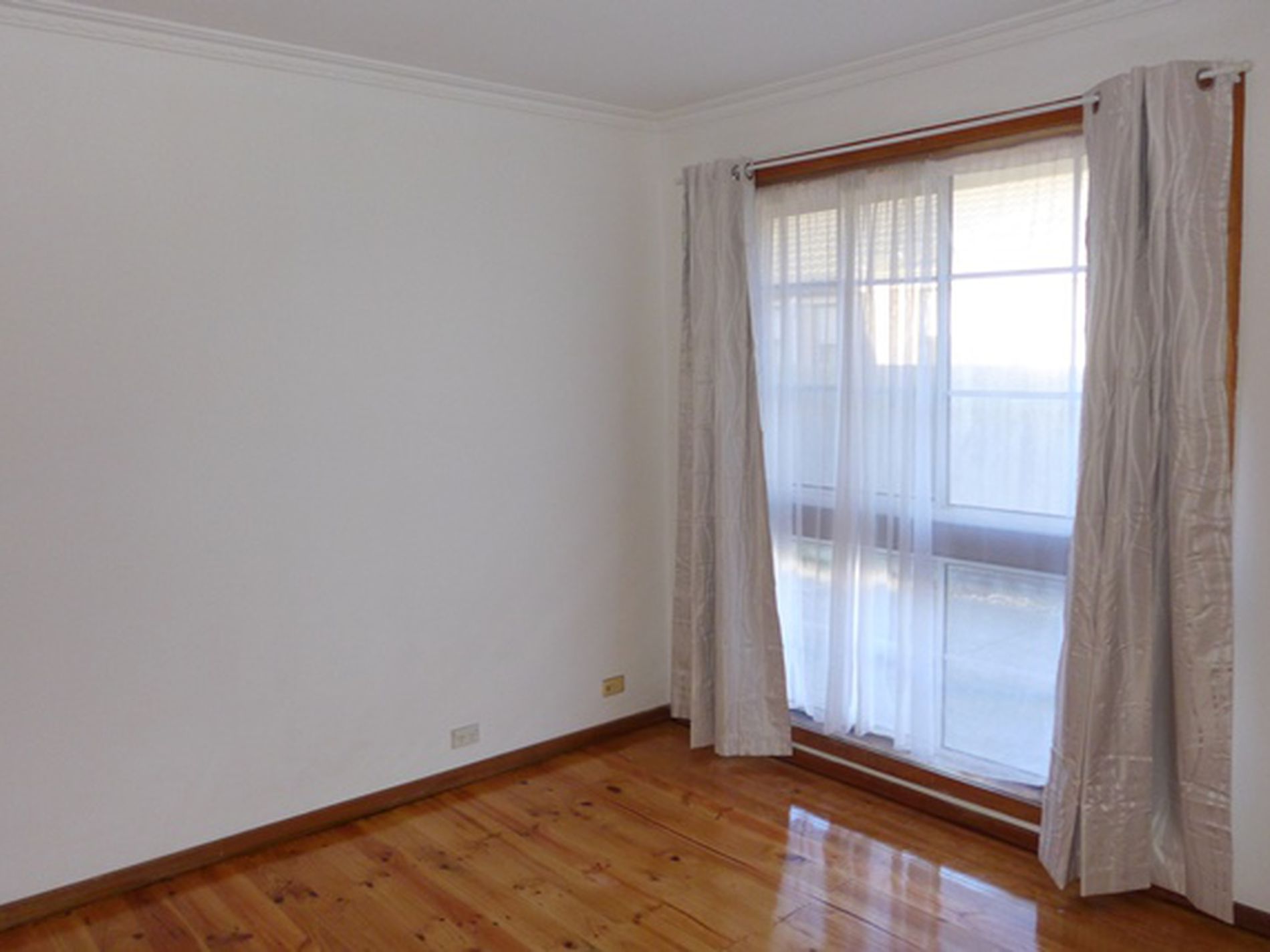 1 / 112 Isabella Street, Geelong West