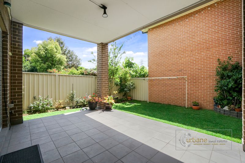 4 / 61 Portico Parade, Toongabbie