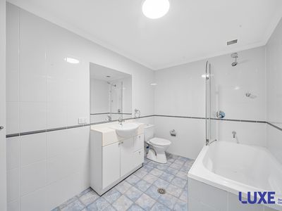201 / 107 Canberra Avenue, Griffith
