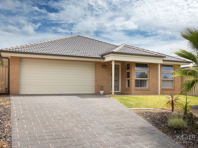 8  BURTON CRESCENT, Wodonga