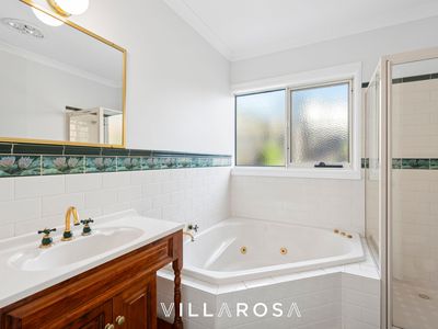 1 / 50 Barwon Boulevard, Highton