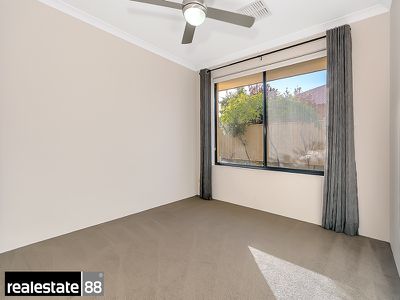 26 Friarbird Terrace, Beeliar