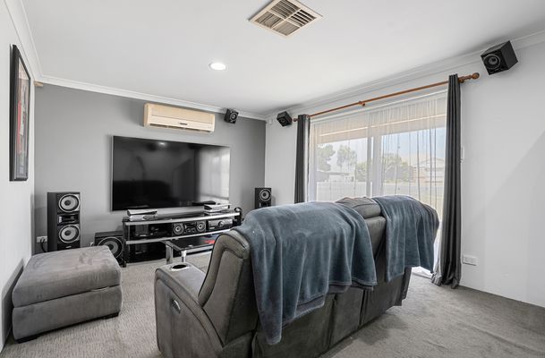 10 Muir Close, Waikiki