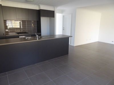 7 Hill Street, Bardia