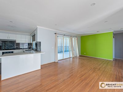 6 Nariel Place, Cranbourne West