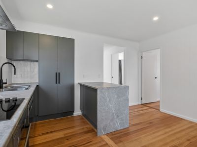 4946 Channel Highway, Gordon