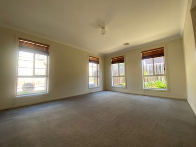 115 Rose Grange Boulevard, Tarneit