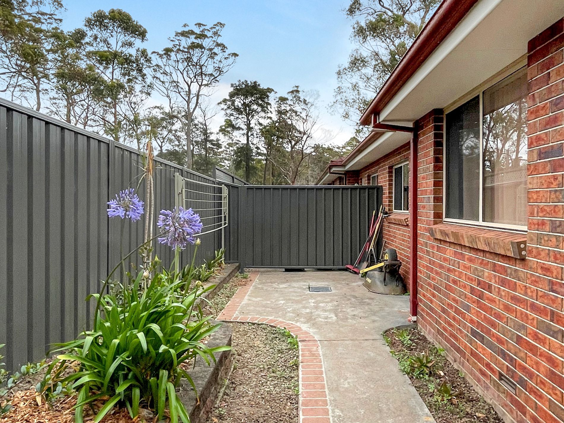 1 / 119 CLARENDON CRESCENT, St Basin One Agency Elite