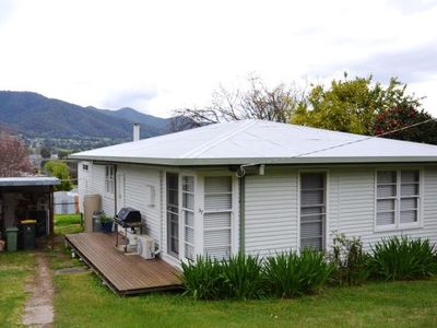 37 Mountain Avenue , Mount Beauty