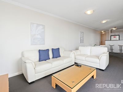 29 / 136 Marine Parade, Southport