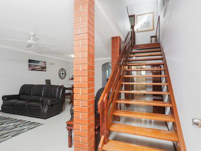5 / 33 Scenic Highway, Cooee Bay