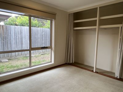 1 / 24 Cornthwaite Crescent, Leopold