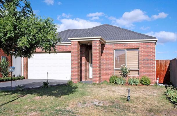 19 Westerfolds Loop, Craigieburn