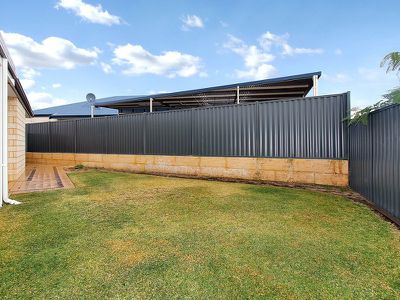 14 Dryden Crescent, Aveley