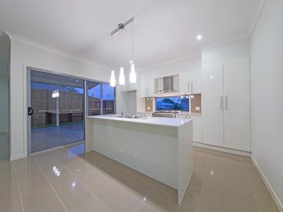 40 Allambie St, Carina