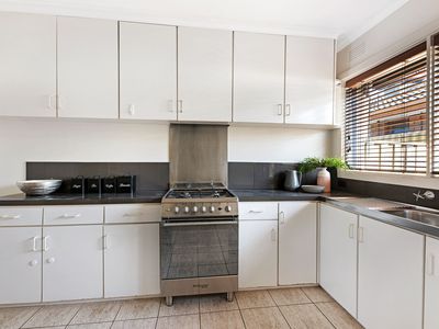 2 / 28 Ellen Street, Bentleigh East