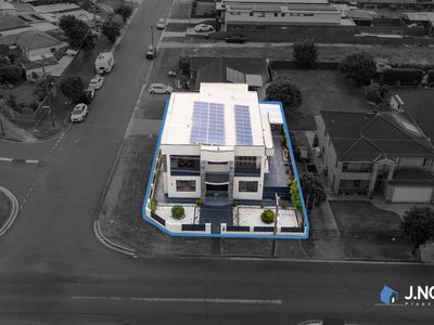 40 Oxford Street, Smithfield