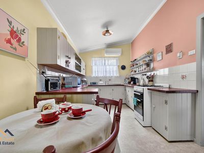 333 Failford Road, Failford