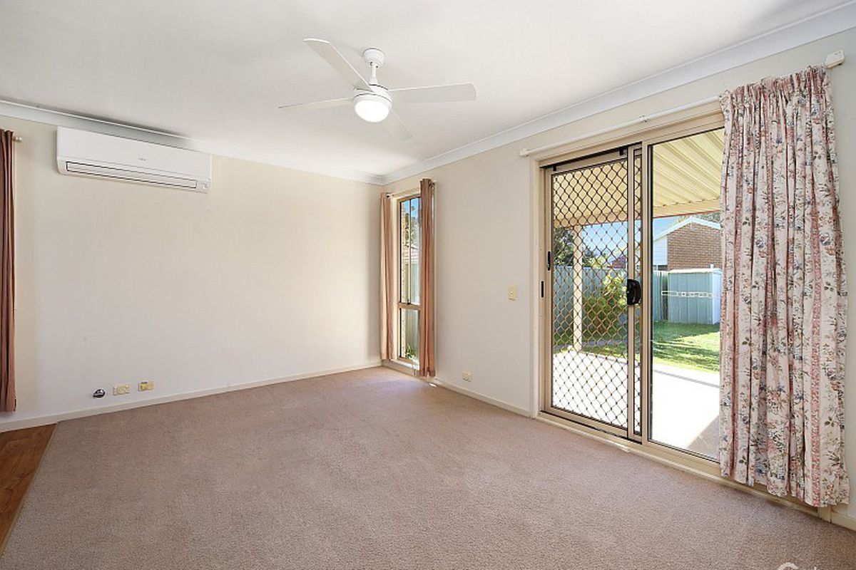 8 Gumleaf Close, Erina