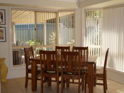 20 St Albans Way, Dubbo