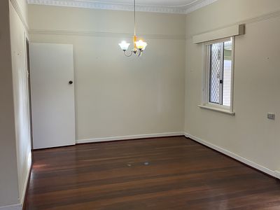 31 Auborough Street, Doubleview
