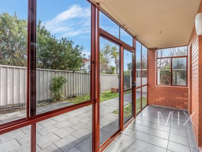 4 / 9 Hildern Street, New Town