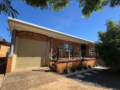 10 Glenwarrie Place, Parkes